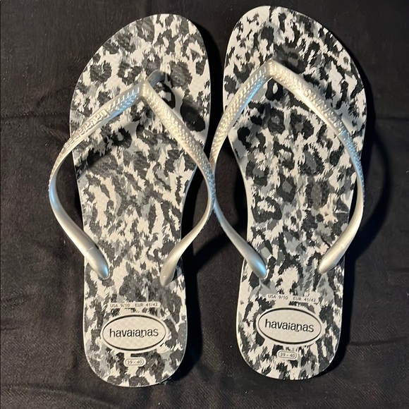 Havaianas Women's Black and White Flip Flops - Picture 1 of 2